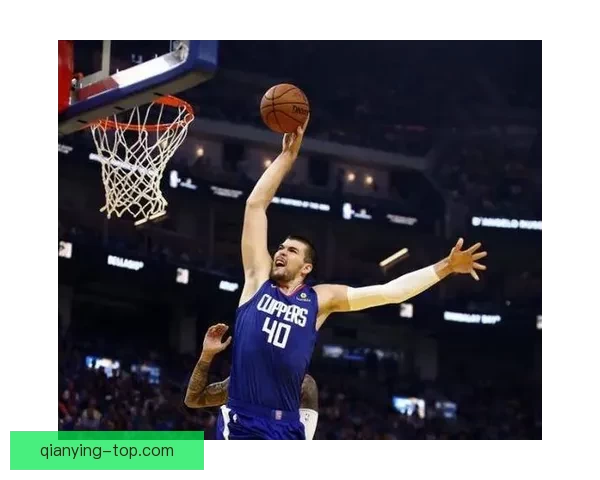 头被打肿也不算犯规祖巴茨回应裁判空接判罚记牢抡肘规则